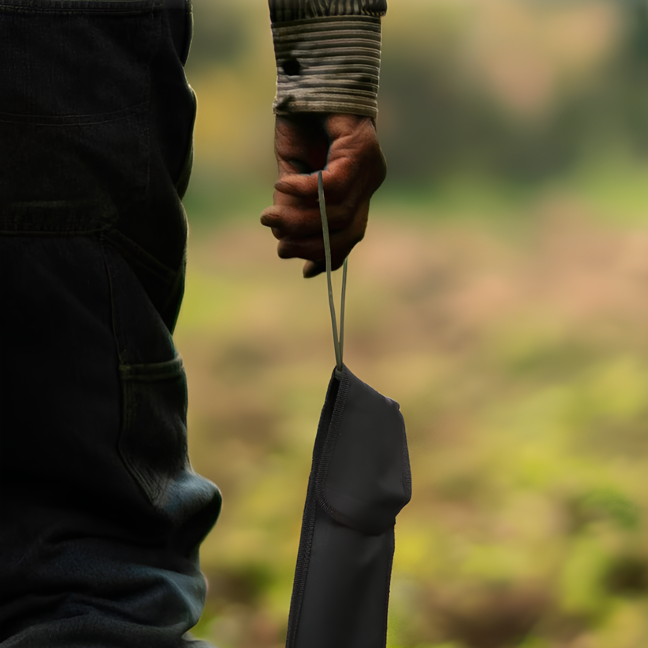 Rivoraa™ Portable Outdoor – Travel & Garden Tool